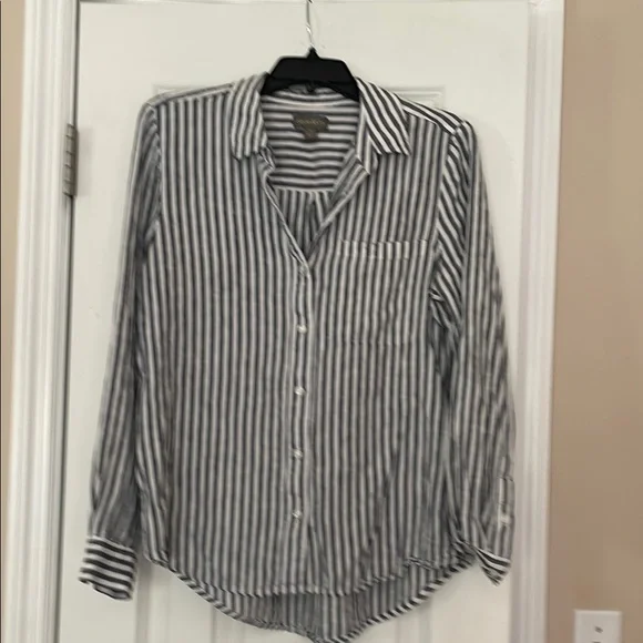 Style & Co. Black and White Long Sleeve Button Down Shirt - Picture 1 of 3